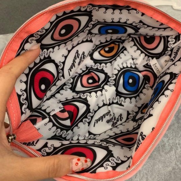 Benefit Limited-edition Cosmetics Bag - Picture 2 of 9